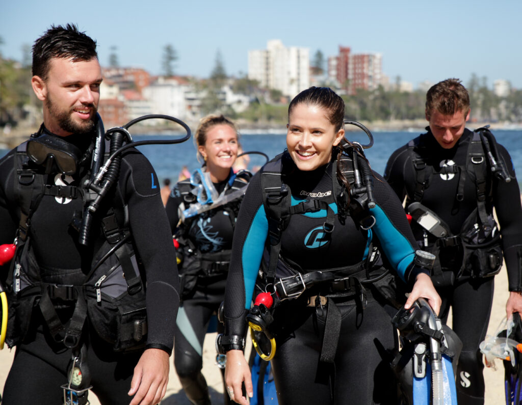 Divers coming back after their dives