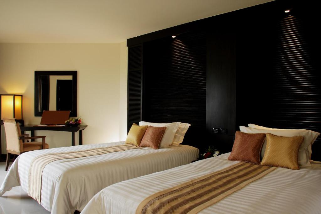 the nouveau chumphon beach resort and golf superior twin room with garden view 6 17092937063